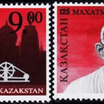 KAZAKHSTAN 1995 - MAHATMA GANDHI 2V SET MINT NH STAMPS #D31