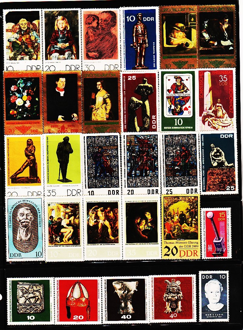 EAST GERMANY DDR 300 ALL DIFFERENT MINT NH STAMPS